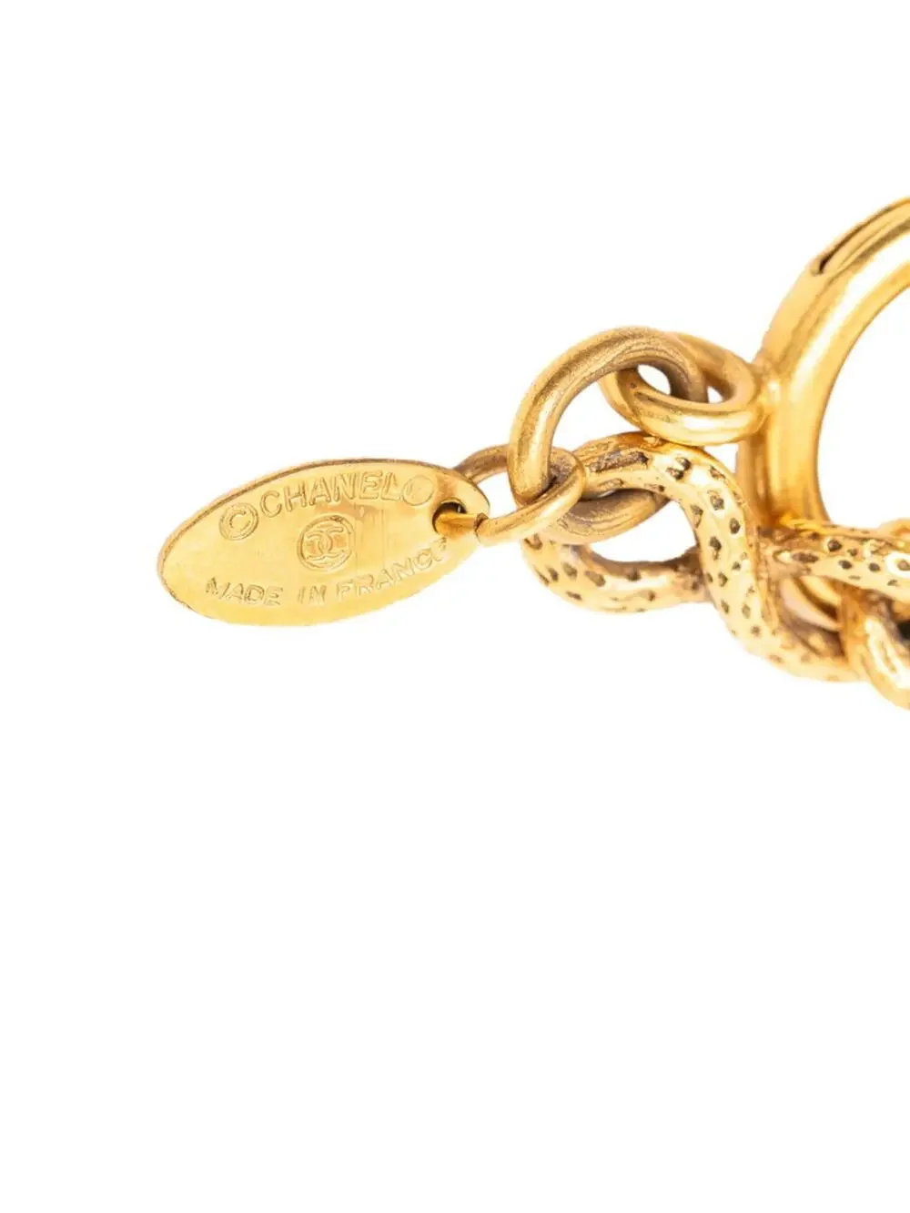CHANEL elevate your